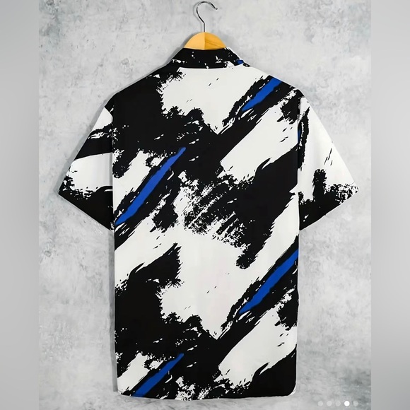 NWOT - Men’s Fashion Abstract Print Casual Short Sleeve Button Down Summer Shirt - Picture 3 of 7
